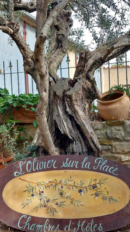 L'Olivier Sur La Place La Rochegiron Exteriér fotografie